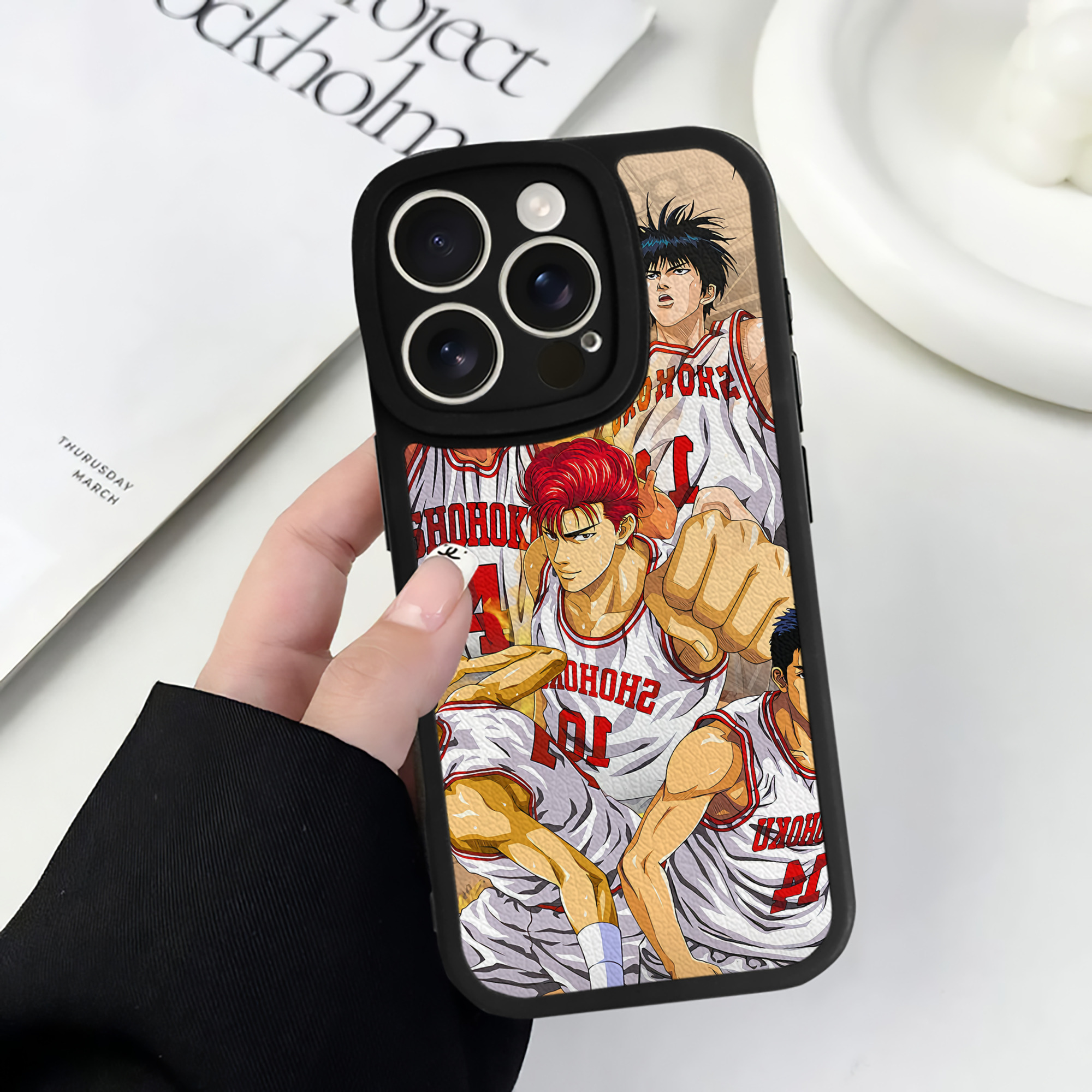 （画像用） SLAM DUNK／スラムダンク 【iPhone 16シリーズ対応】シリコンスマホケース（レザー調） 材質：シリコン